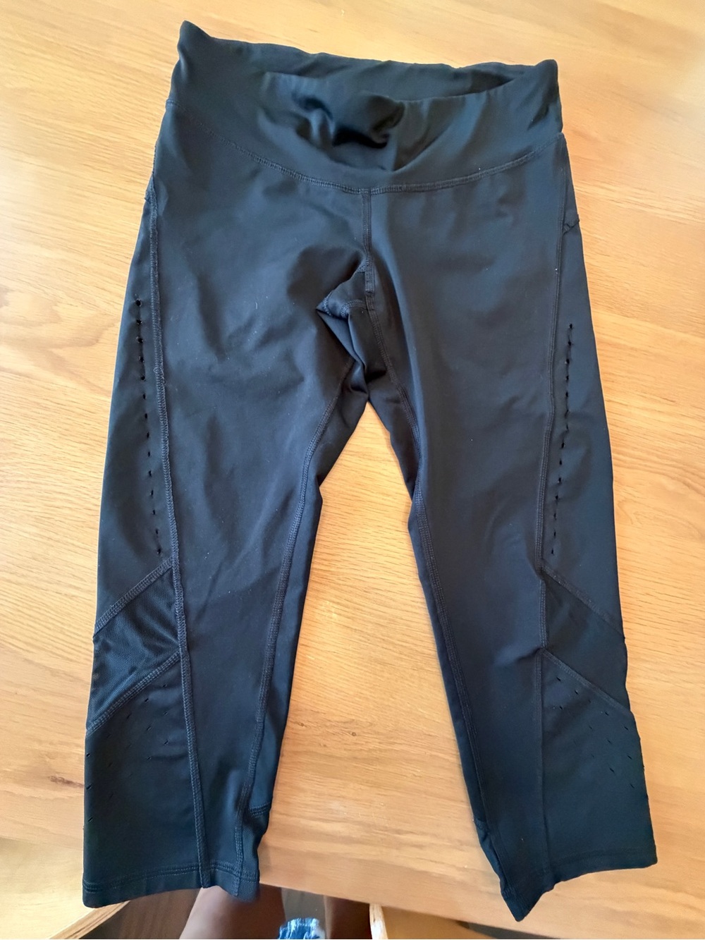 Champion Black Cropped Performance Leggings